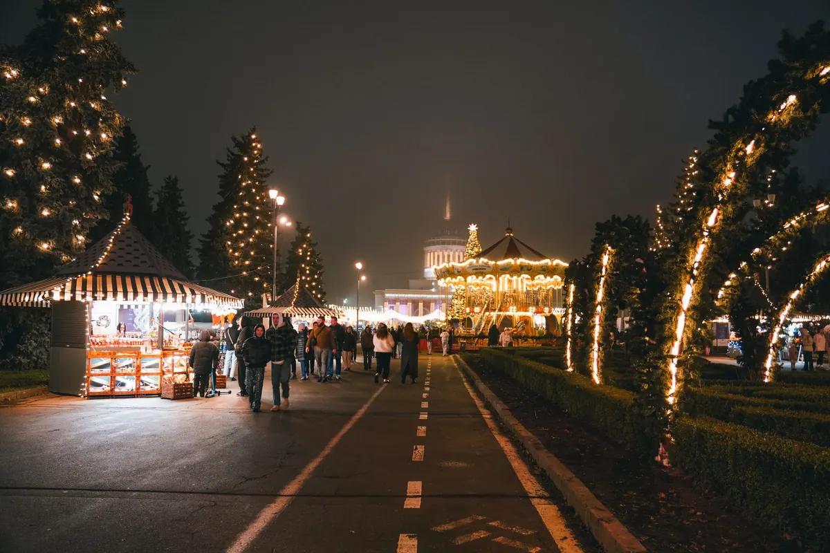 Cotswolds Christmas Markets: A Month-by-Month Planner for November and December